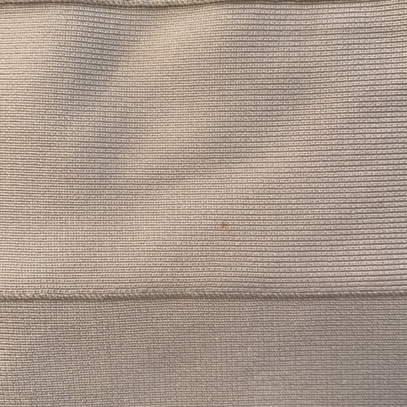 Herve Leger Ivory Bandage Dress EUC Size XXS - Picture 14 of 16